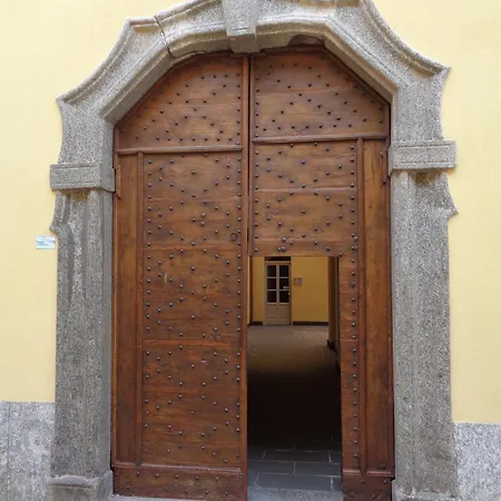Historic Center Modern Apartment Bellano